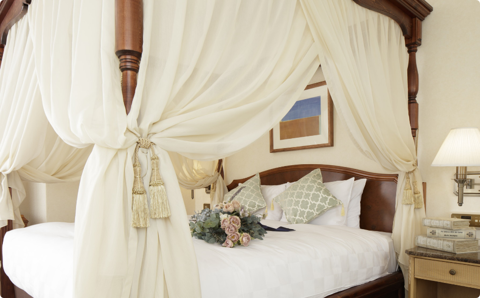 Noble Suite